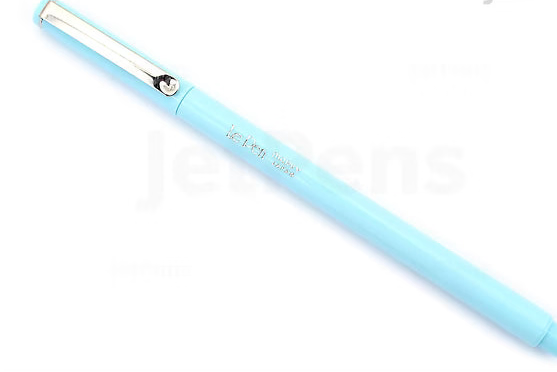 LePen - Pale Blue