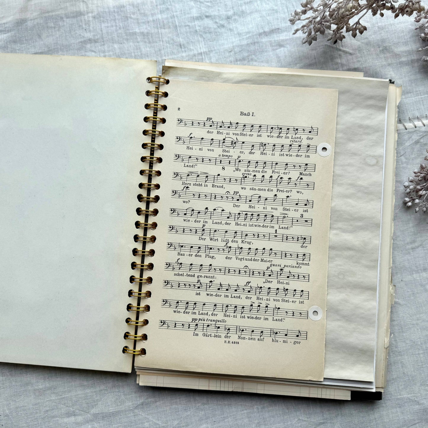 Hose of Books - Vintage Mixed Media Journal- 9x12 inches: Spiral Bound